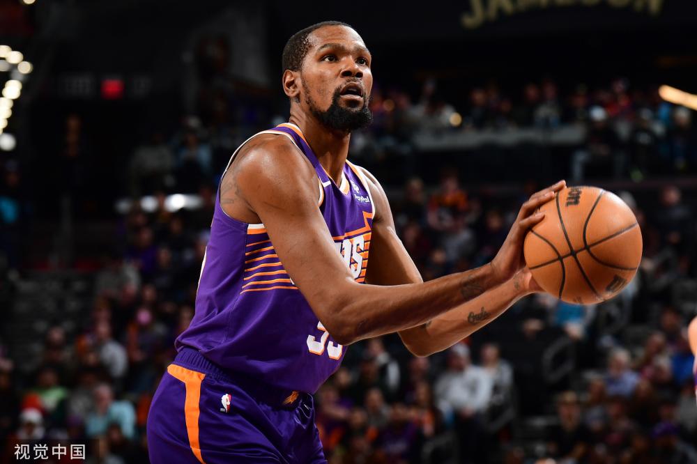 切关注青年 切关注青年