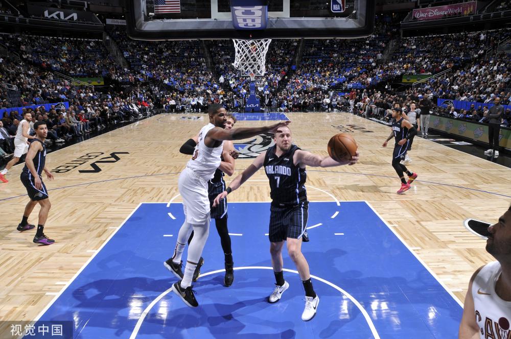 而桑乔的潜 而桑乔的潜