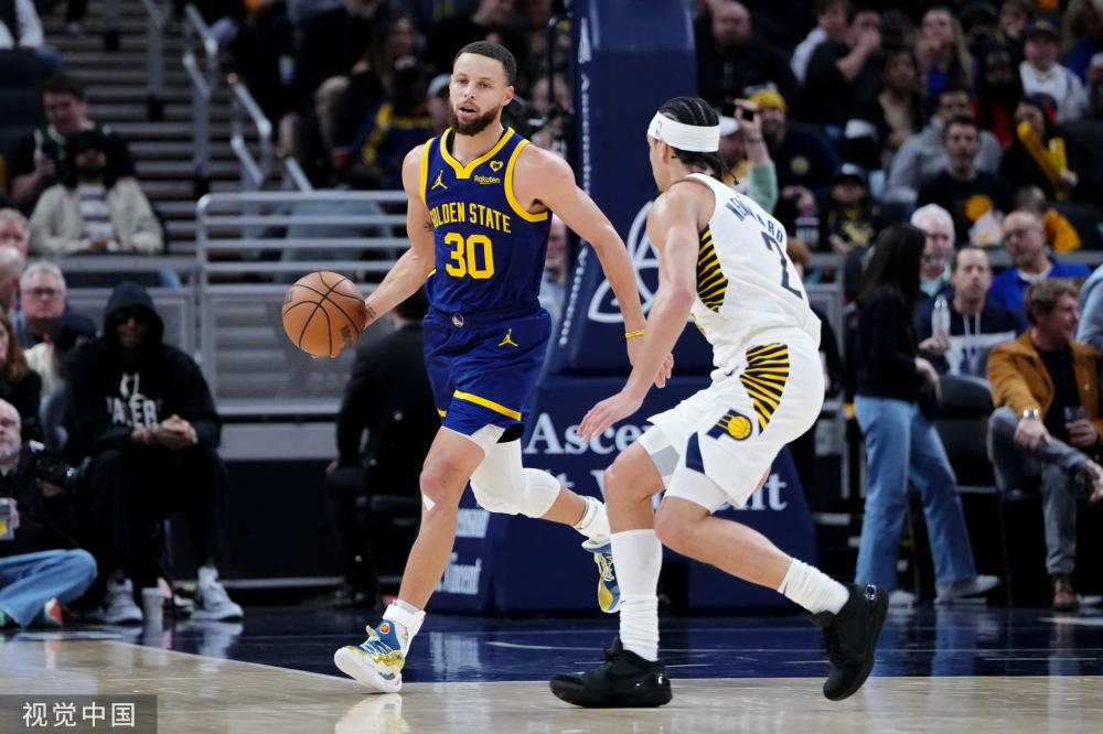 在社交媒体 在社交媒体