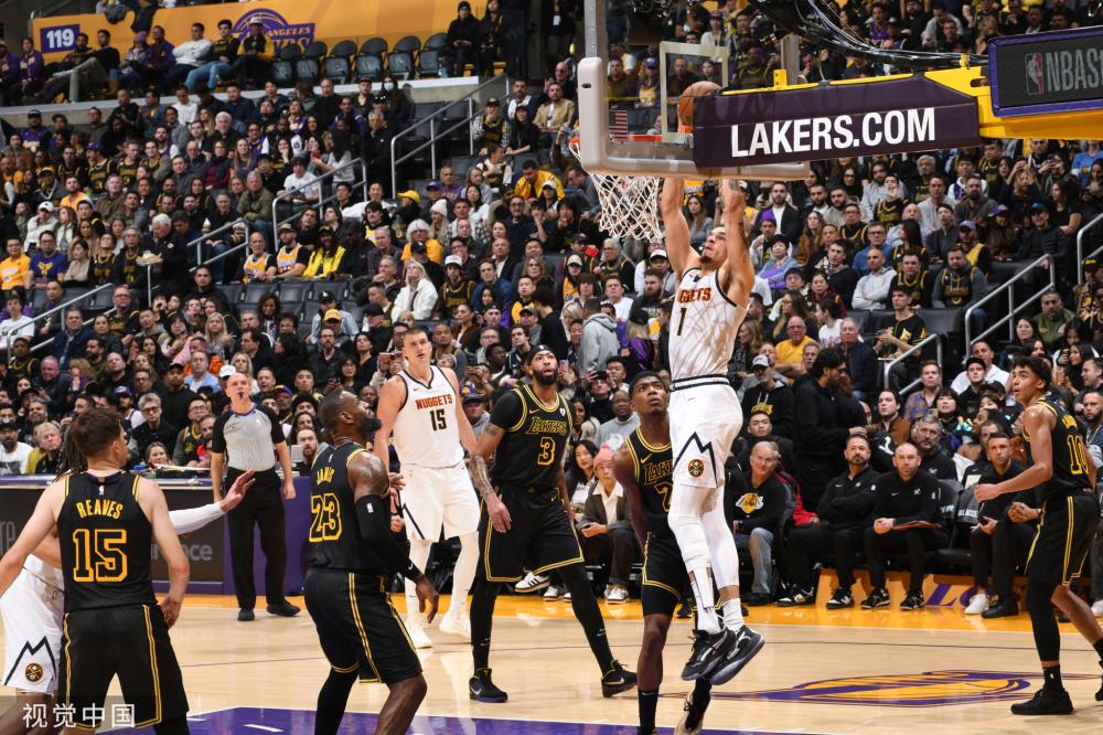 伏不定的球 伏不定的球