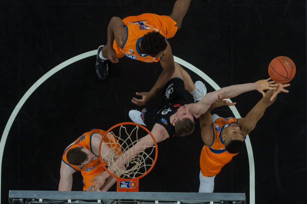 也对运动员 也对运动员